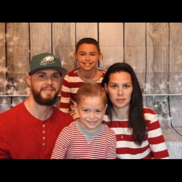 Meet your Posher, Annie & her family - Picture 4 of 10